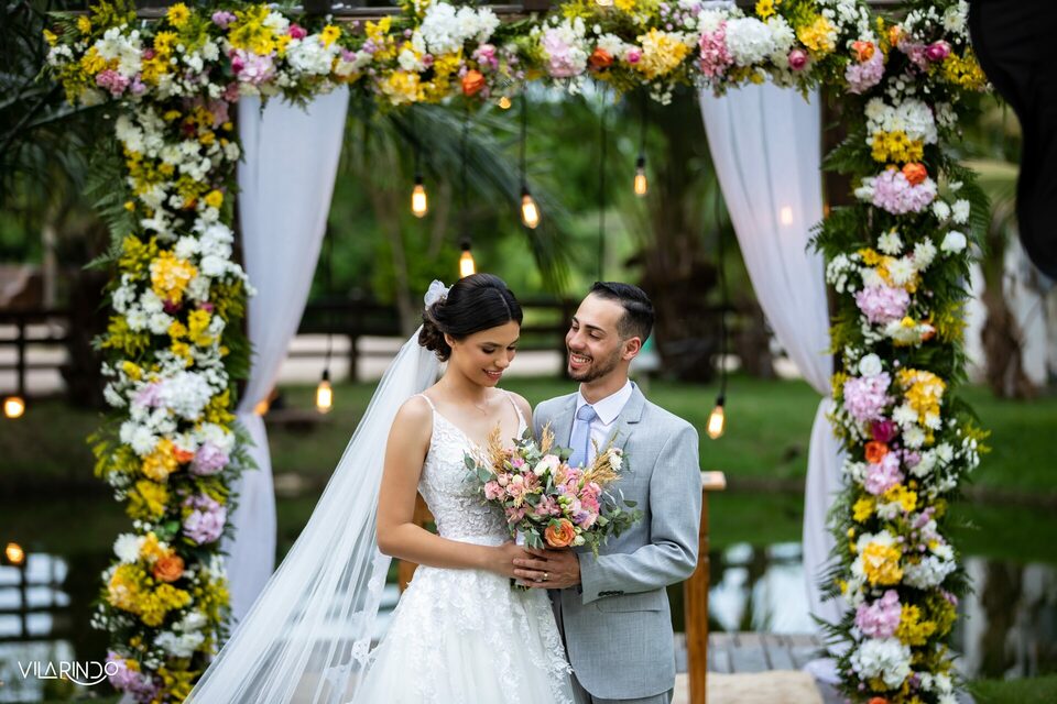 Liz Taffini Andrade & Ben-hur Antunes