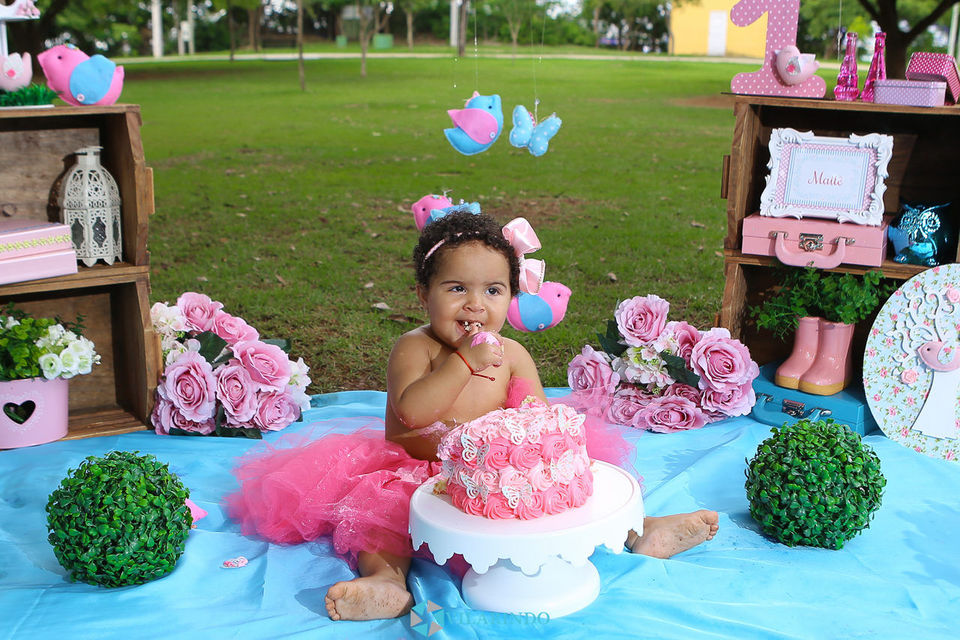 Maitê  Smash The Cake